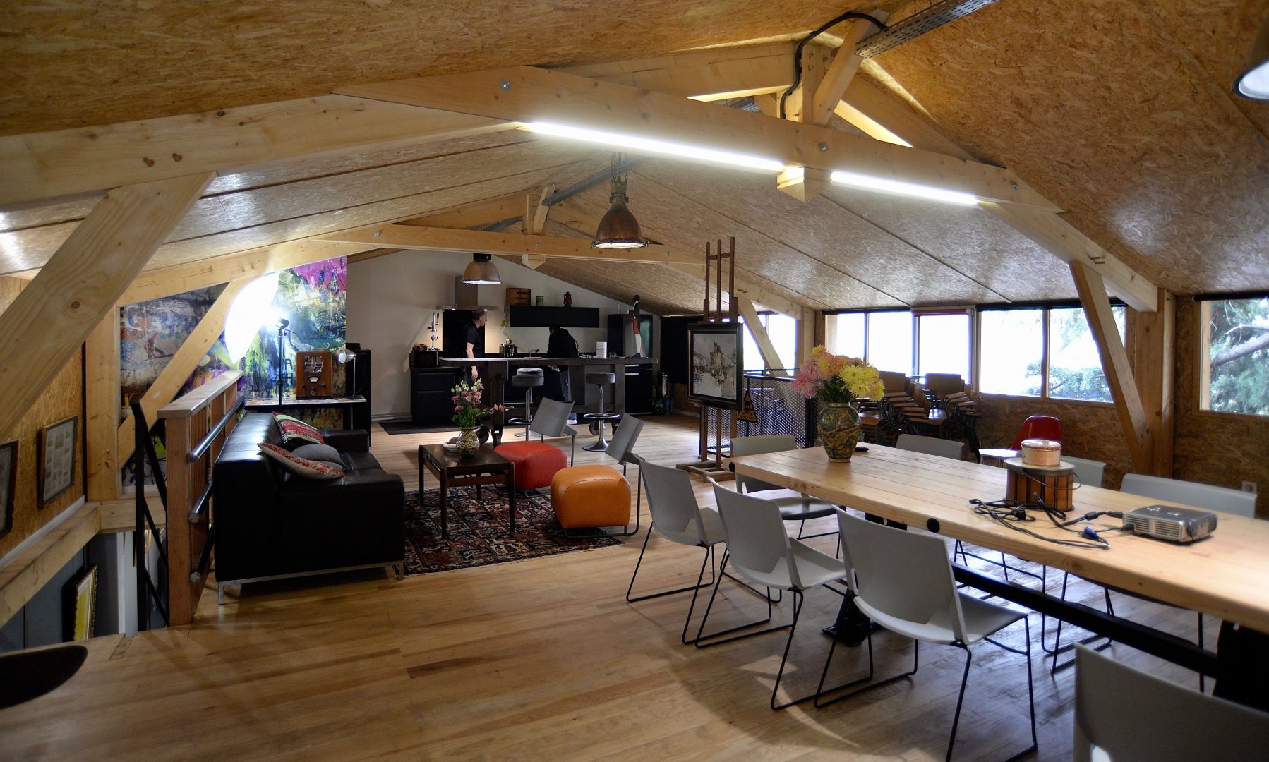 Salle travail-iloveimg-compressed