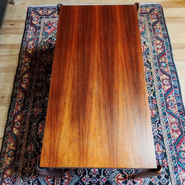 Table bois design scandinave évolutive à système milieu XX ème