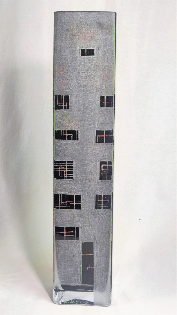 VASE CUBISTE Par A. RIECKE (XXe siècle) (50 cm)