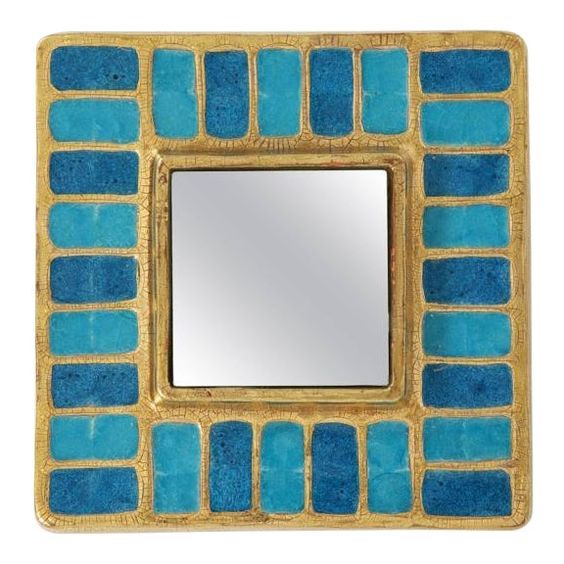 Mithé ESPELT Miroir carré en céramique émaillée à décor de cabochons sur fond or craquelé XX ème