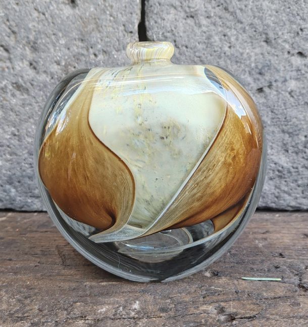 MATEUS JEAN PIERRE  Vase en verre soufflé multicouche XXeme