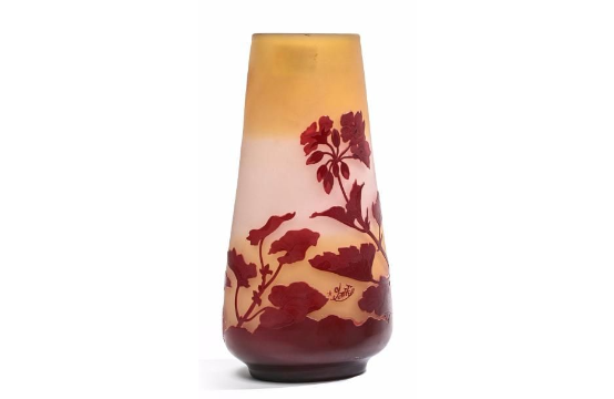 GALLÉ Vase tronconique de section ovale