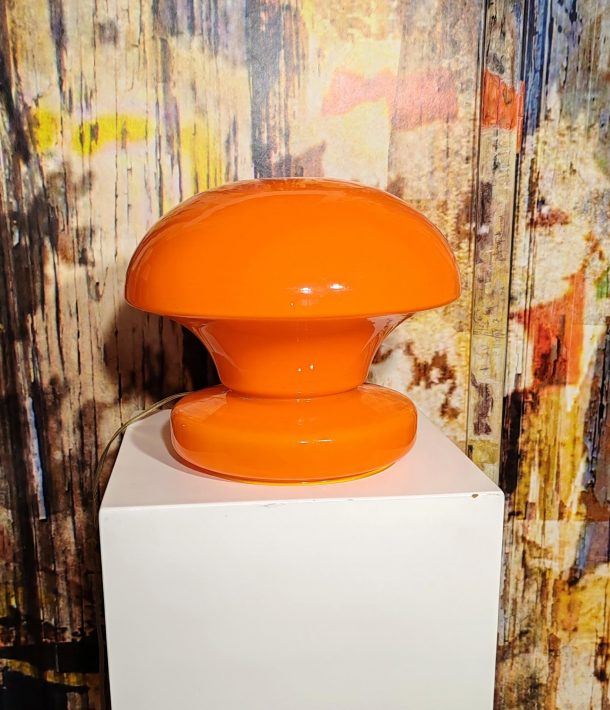 Lampe de table de bureau "Mushroom" en opaline orange Année 70