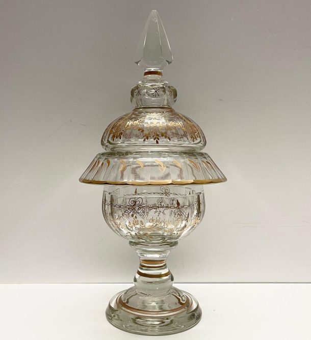 Bonbonnière Drageoir Bol à gingembre en cristal motifs  or peints à la main  Milieu du XIX -ème 