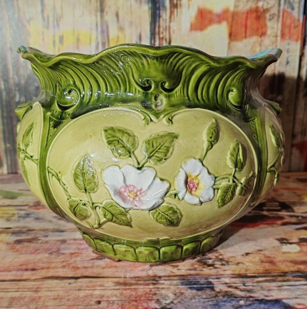 Grand cache-pot, jardinière en barbotine  début XX ème. 
